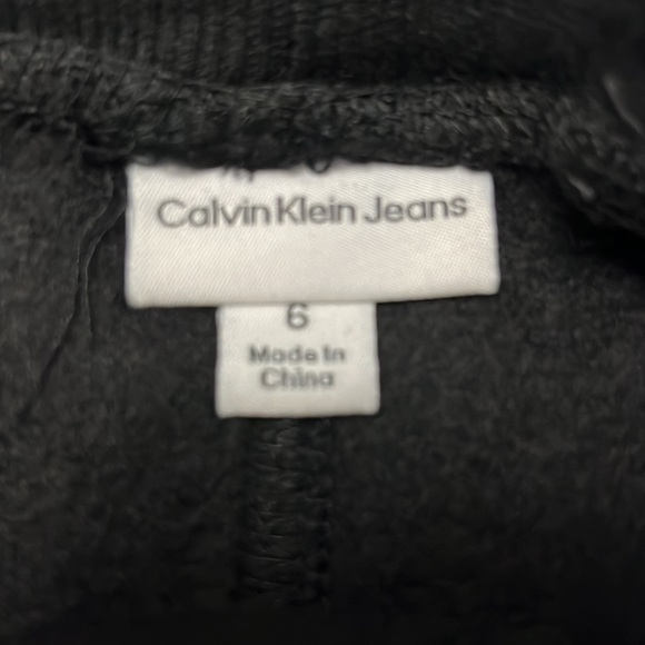 NEW Calvin Klein jeans two piece fleece set 6 hoodie fleece joggers BNWT NEW - Picture 10 of 14